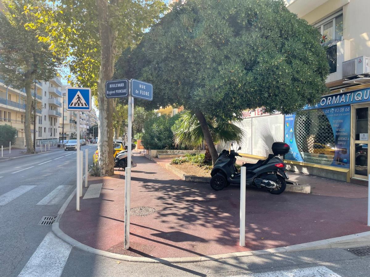 Spacieux F2 Climatise Proche De La Mer Antibes Bagian luar foto